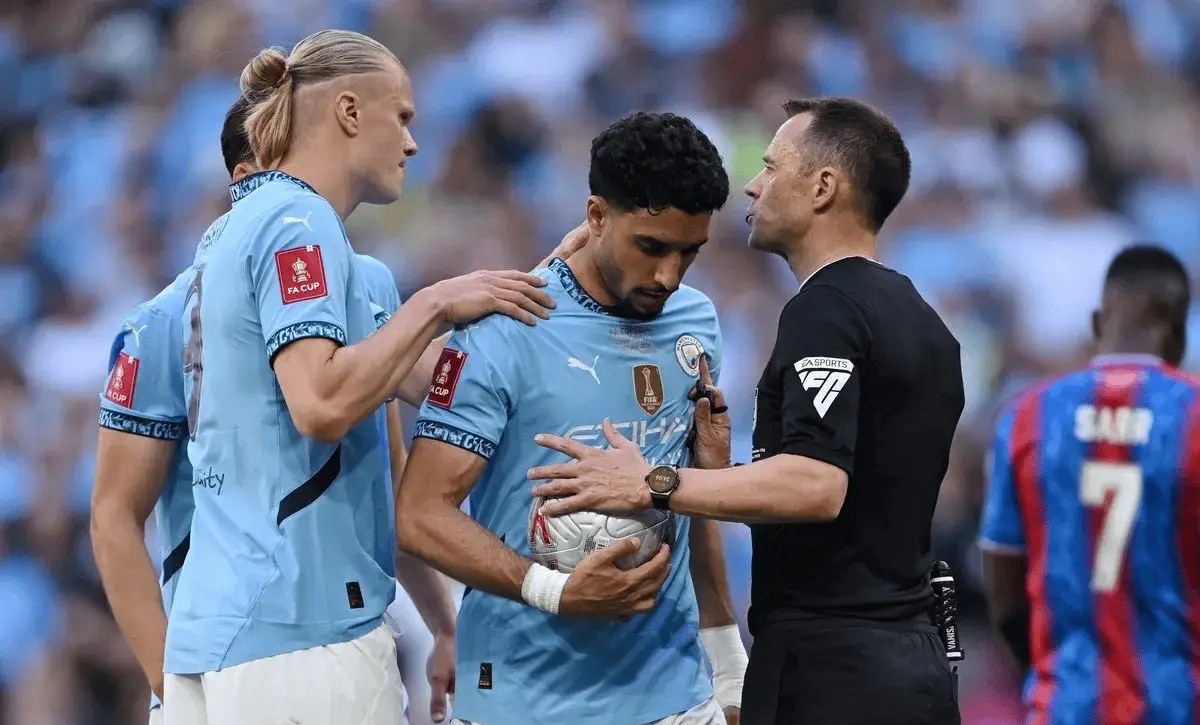 关于赛地聚焦——西甲赛前热度飙升，圣安东尼奥马刺官宣签约，球迷炸锅，训练强度明显提升的信息-问鼎平台