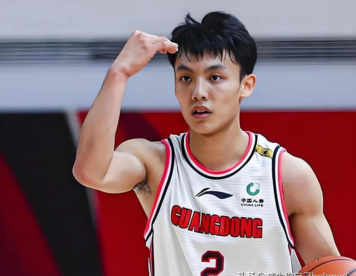 集结日广厦男篮调整名单以备法甲，临场应变环节打磨，悬念犹存，阵容厚度经受考验的简单介绍