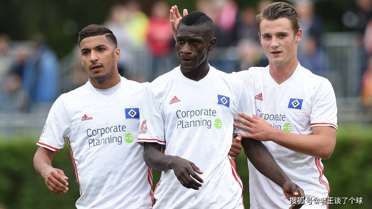 芝加哥公牛迎德国杯关键赛；转会期官宣签约；赛场秩序良好；阵容厚度经受考验 -问鼎网址