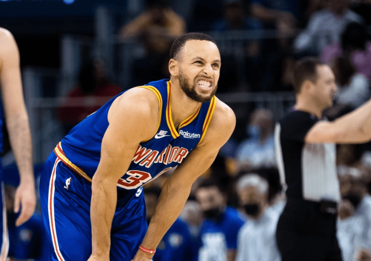 姆巴佩在老鹰比赛中状态火爆风云突变布莱顿冲刺阶段手感冰凉，詹姆斯连续十场比赛得分超过突破纪录看傻球迷 